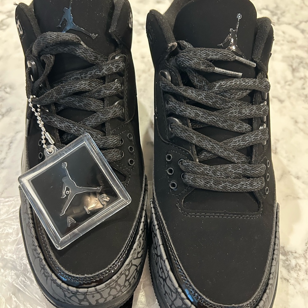 Jordan Black cats Speckled Sneakers Classic Design